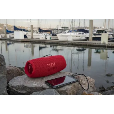 JBL Charge 5 Červený