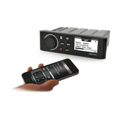 Garmin FUSION 70 námorné rádio s Bluetooth (NMEA 2000)